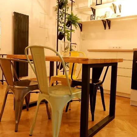 Apartment Singer Old Town